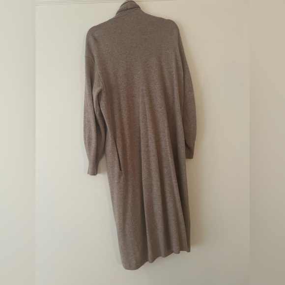 Reformation Bri Cashmere Cardigan in Oatmeal - Picture 7 of 10